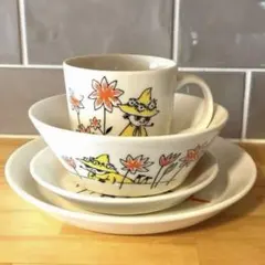 イギリス ヴィンテージ 60s〜70s レトロ キャセロール4セット イギリス ヴィンテージ 60s〜70s レトロ 陶器製 キャセロール 4セット