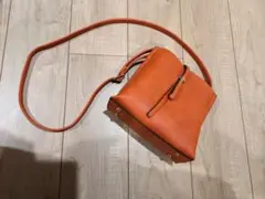 ショルダーバック　オレンジ