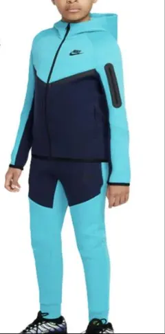 ナイキ テックフリース 限定色 キッズ