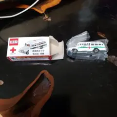 多美卡 救護車 紅十字標誌