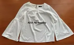 ベルスリーブ白ブラウス(AZUL by moussy)のサムネイル