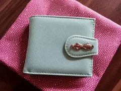 クリオブルー 二つ折り財布