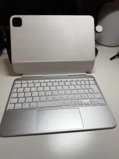 iPad Pro 11インチM4、M5用Magic Keyboard日本語配列