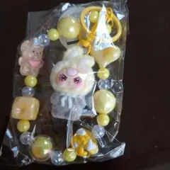 ベイビースリー ぷくっとアングリーフェイス　黄色　ビーズストラップ　キーホルダ
