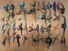 恐竜フィギュア　アニア等