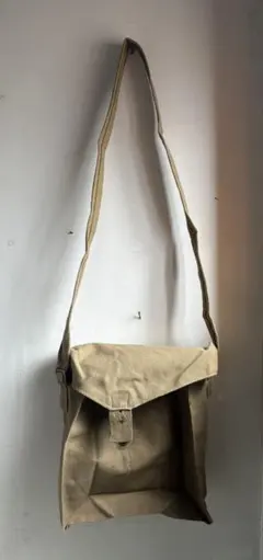 Item thumbnail for item cef30e45-f4ef-42bd-8aa6-823715d9b6f4