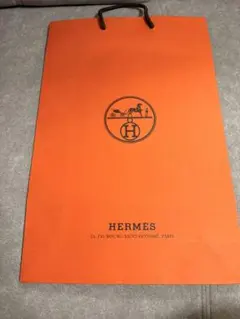 HERMES オレンジ ショップ袋 大きめ