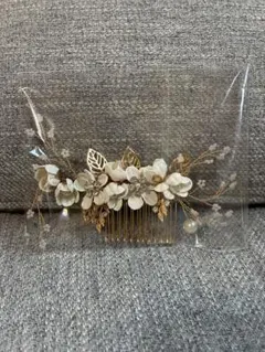 新品、未使用。ウェディング ヘッドドレス 花とビジュー