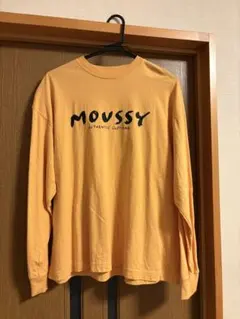 moussy ロンT