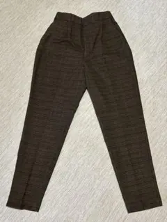 【タグ付】50%off GU 起毛タックテーパードパンツ　チェックレディース茶S