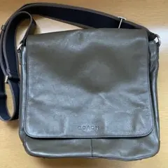 COACH オリーブグリーン メッセンジャーバッグ