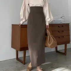 【完売品】Louere ワイドハイウエストペンシルスカート M ブラウンのサムネイル