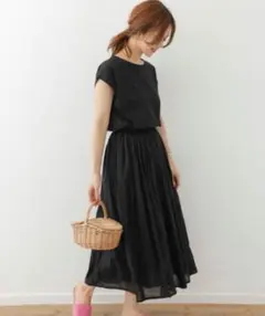 新品 アーバンリサーチ ワンピース 黒 ブラック