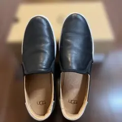 UGG★スリッポン黒レザー　25.5㎝　アグ