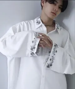 【未使用】Nilway 花柄デザイン フレアスリーブシャツ Mサイズ