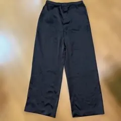 サテン パンツ