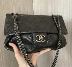 CHANEL ブラック レザー ショルダーバッグ