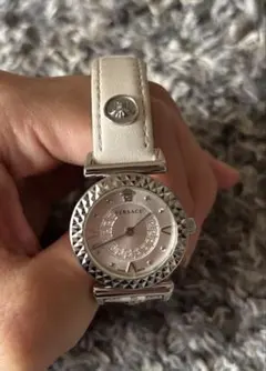 VERSACE レディース 腕時計 クォーツのサムネイル