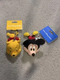 ミッキーマウス　くまのプーさん　ファンキャップキーホルダー ぬいぐるみ