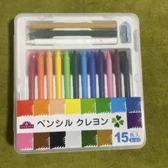 TOPVALU ペンシルクレヨン 15色入 削り器付きのサムネイル