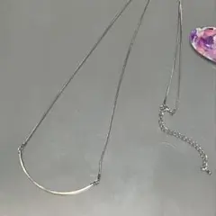 【美品】スネークチェーン ネックレス シルバーカラー アーチバーのサムネイル