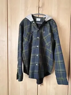 フード付きネイビーグリーンチェックネルシャツ