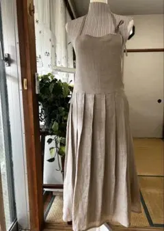 【みるく】フォクシー　リネンノースリワンピース　ハイネック　ベルト　38 みるく様専用】フォクシー リネンノースリワンピース ハイネック