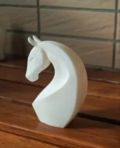 馬　シンプルオブジェ