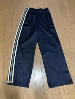 Item thumbnail for item 52210762-911c-44dc-81ed-3d5eb2419365