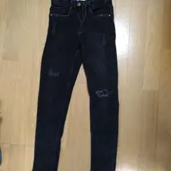 【ZARA】ダメージ　黒デニムパンツ 11-12歳