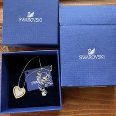 スワロフスキー　ネックレス　ハート　ブランド小物