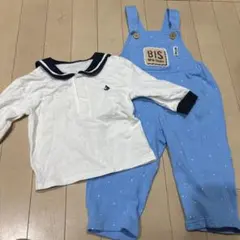 セーラー襟シャツと水色オーバーオール80〜90