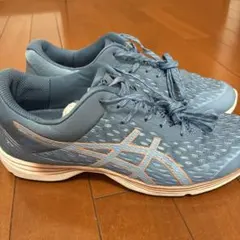 Item thumbnail for item 10021e52-a7fa-4a2e-954e-056f3036ff7d