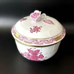 Item thumbnail for item b5e89078-8fed-4e1f-ad7d-30a17b59f4fc