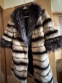 ストライプ柄ファーコート Mサイズ