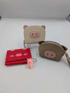 新品未使用　ブタさんの財布、カードケース、コインケース、キーホルダー４点セットＣ