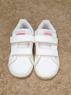 adidas アドバンコート ピンク