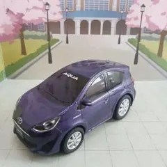 トヨタ アクア プルバックカー 非売品 紫のサムネイル