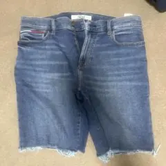 Tommy Hilfiger デニムショートパンツ