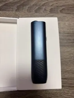 iQOS ILUMA i 本体 イルマiワン ブラック 黒のサムネイル