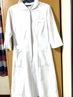 モンブラン 白衣 白襟 Mサイズ　 看護学生 実習服のサムネイル