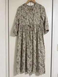 ikka 花柄ワンピース 羽織り