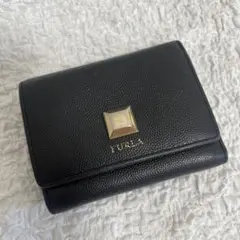 FURLA 三つ折り財布　ブラック　ミニ　コンパクトのサムネイル