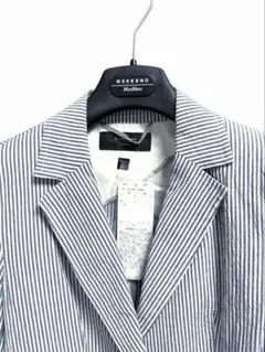 新品タグ付き　綿　テーラードジャケットWEEKEND MaxMara 春夏素材のサムネイル