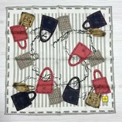 【新品】FENDI 大判ハンカチ/ミニスカーフ　バッグ柄 綿100% 日本製のサムネイル