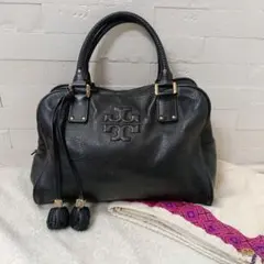 【TORY BURCH】ブラックレザー トート　ボストンバッグ タッセル付き