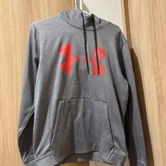 UNDER ARMOUR パーカー