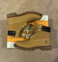 新品未使用 Timberland 6インチブーツ 26.0cm 箱付のサムネイル