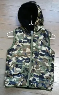 Never Change 迷彩 フード付きダウンベスト
