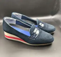 Item thumbnail for item dd799ae4-8e2b-4648-9db7-7c98c1373a73